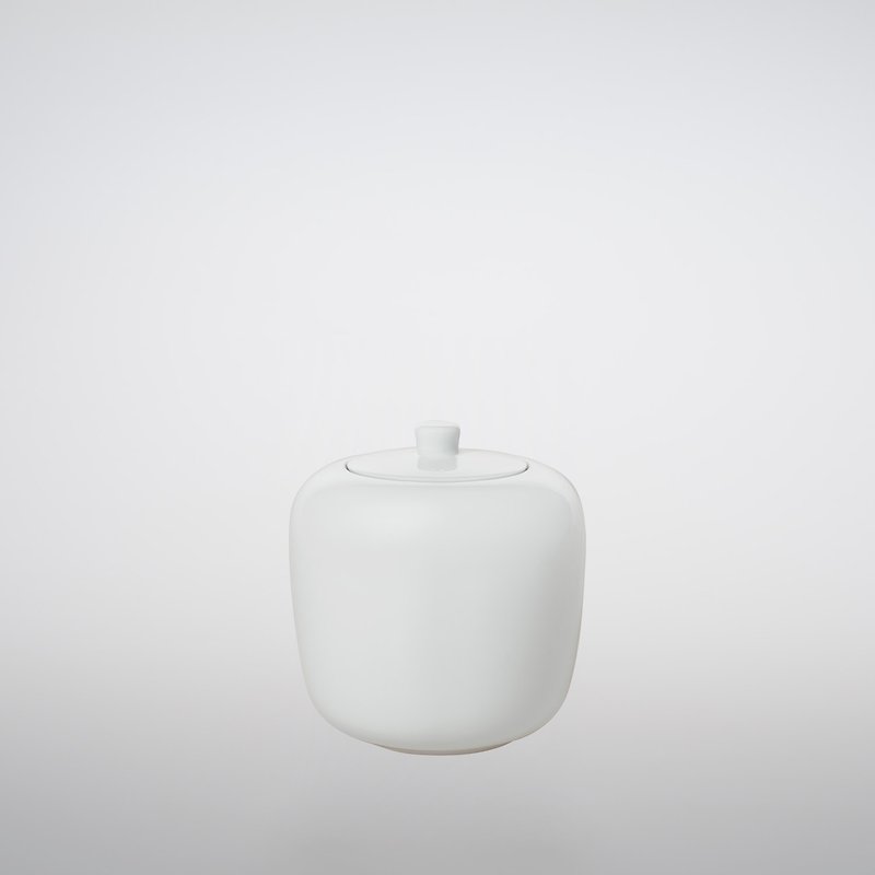 Chinese-style Porcelain Tea Jar 500ml - ถ้วย - เครื่องลายคราม ขาว
