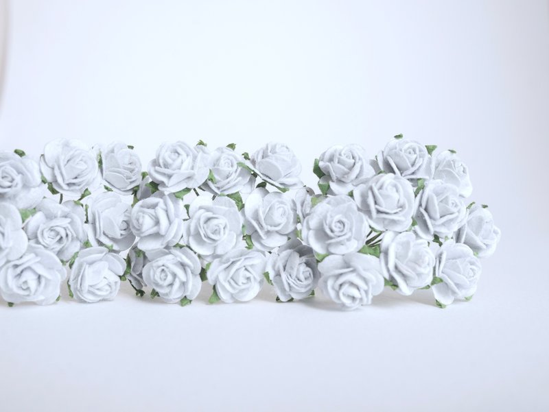 Small DIY Paper Flower, 100 pieces mulberry rose size 1.5 cm., pale gray colors. - 其他 - 紙 透明