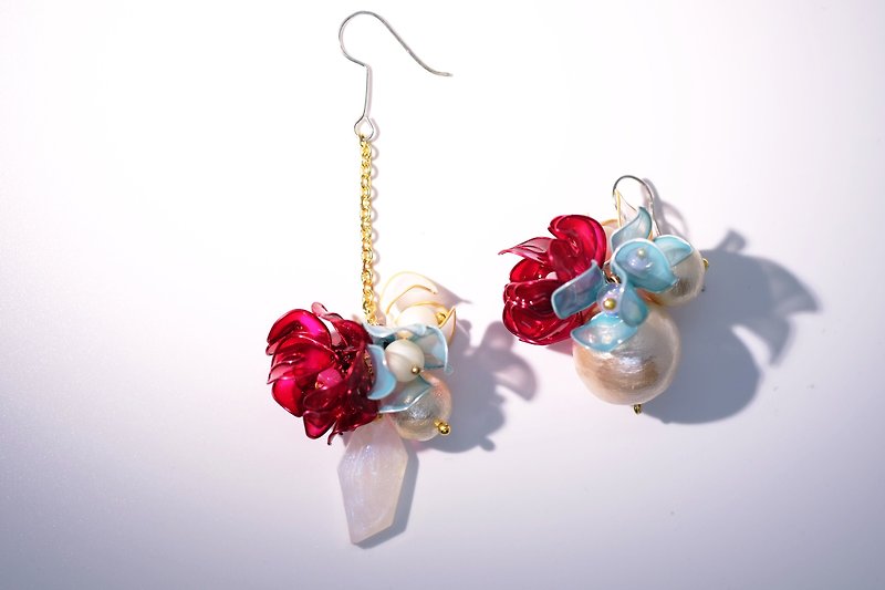不對襯花朵珍珠耳環一對 - 耳環/耳夾 - 樹脂 多色