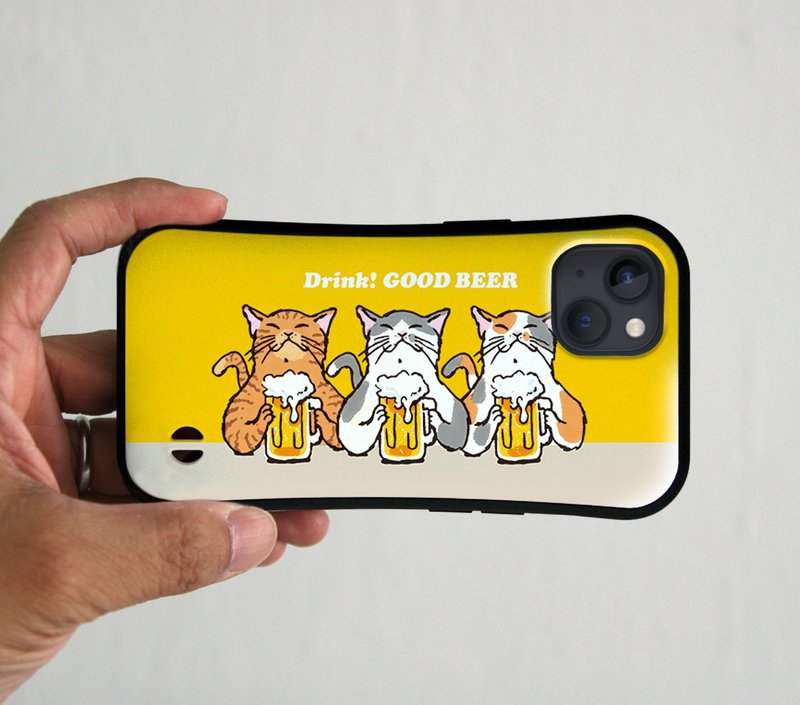 グリップiPhoneケース　猫たちがビールで乾杯　イエロー - 手機殼/手機套 - 塑膠 黃色