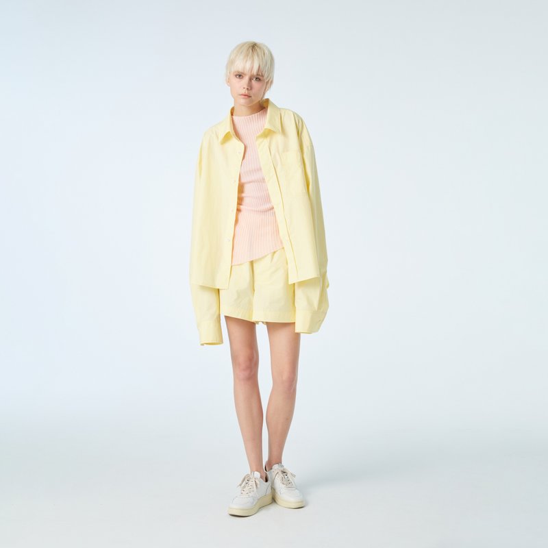 10 MOOn Yellow oversized cotton shirt - เสื้อเชิ้ตผู้หญิง - ผ้าฝ้าย/ผ้าลินิน สีเหลือง