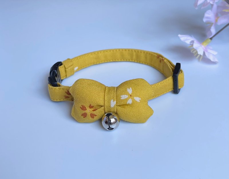 Plump cherry blossom petal ribbon x ocher cat collar cat collar - Collars & Leashes - Cotton & Hemp Yellow