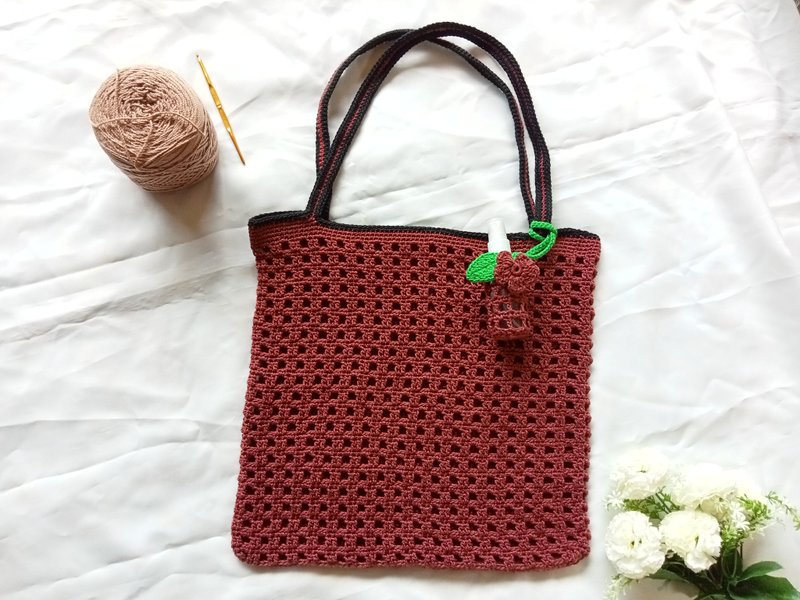 Set 2 Crochet shoulder bag with crochet bag bottle handmade - Other - Acrylic Red