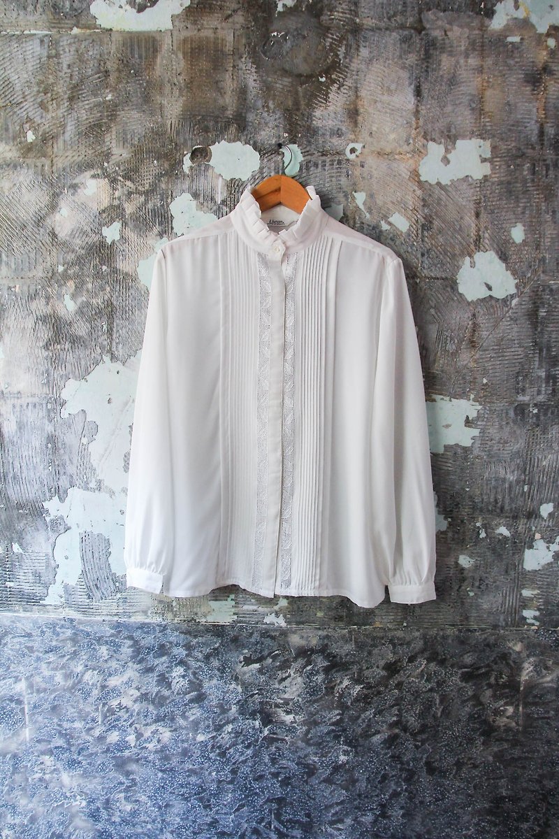 袅袅 department store-Vintage Japanese pleated openwork lace white shirt retro - Women's Tops - Other Materials 