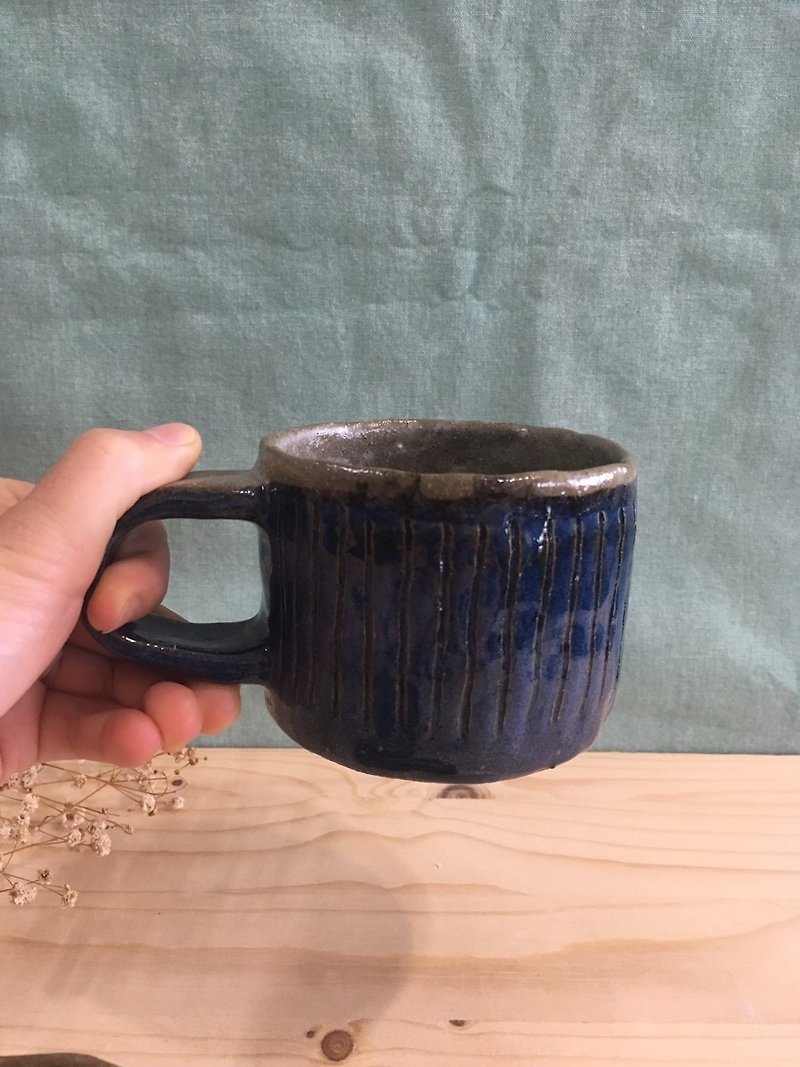 Simple earthenware cup - Hawaii clay - แก้วมัค/แก้วกาแฟ - ดินเผา สีน้ำเงิน