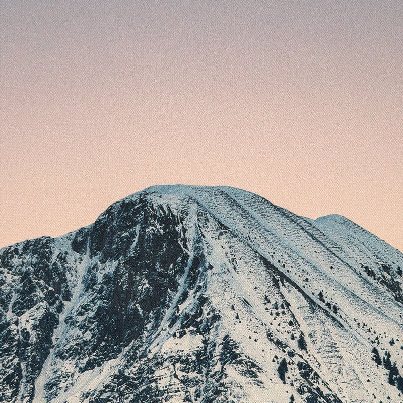 【微瑕疵特別価格】【アウトレット品】白銀の雪山 - ベッドルームウォールアート/ベッドルームハンギングピクチャー - ポスター・絵 - コットン・麻 シルバー