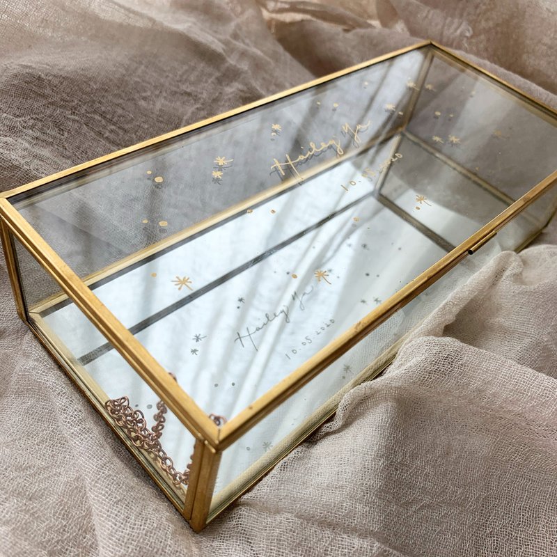 Baby Growth Memorial Glass Box - Customized Rectangular Mirror Bottom - ของขวัญวันครบรอบ - แก้ว สีใส