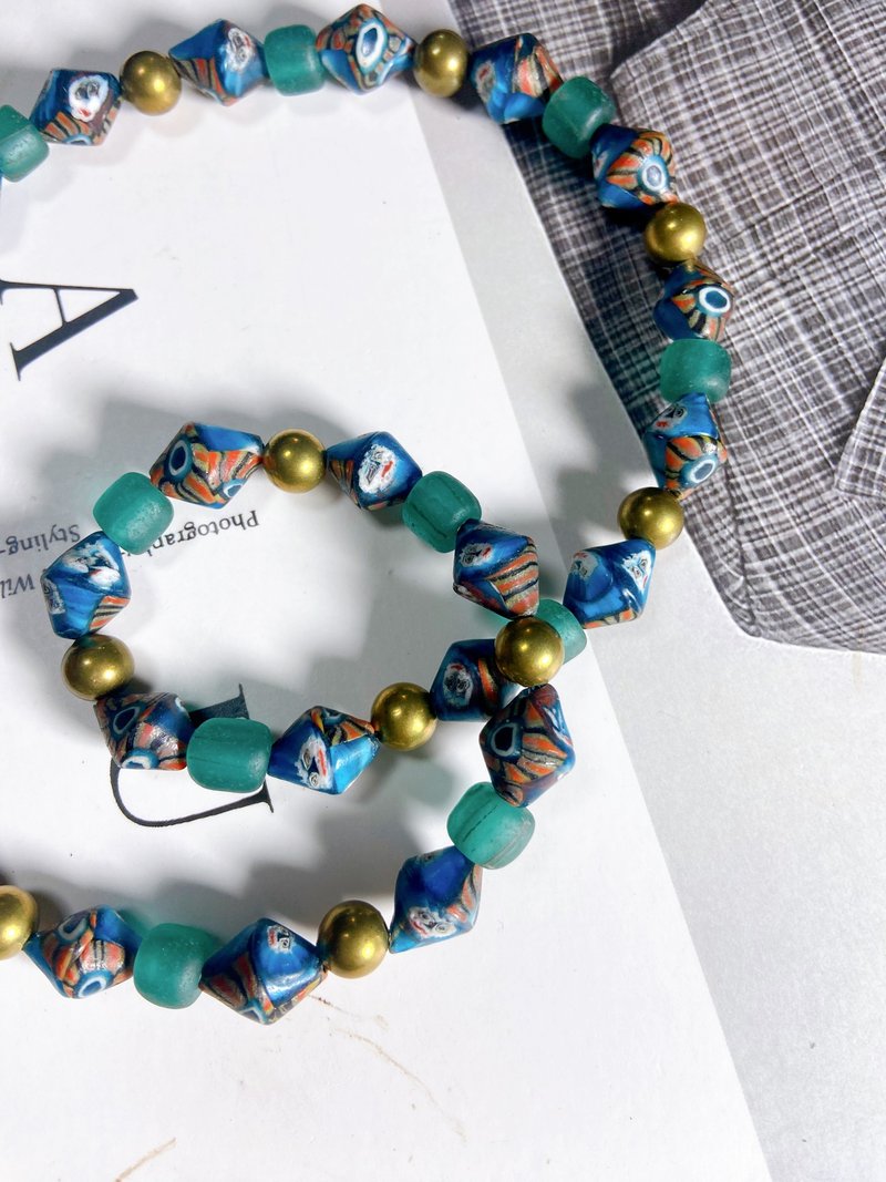 ネックレス // 西アジアガラスビーズ - ネックレス - ステンドグラス グリーン