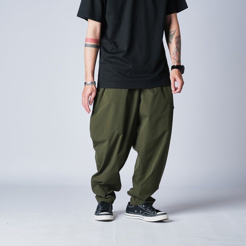 ONE-1111-STUDIO Japanese windbreaker tapered pants/functional fabric/hidden pocket/magnetic suction/army green - Men's Pants - Polyester Green