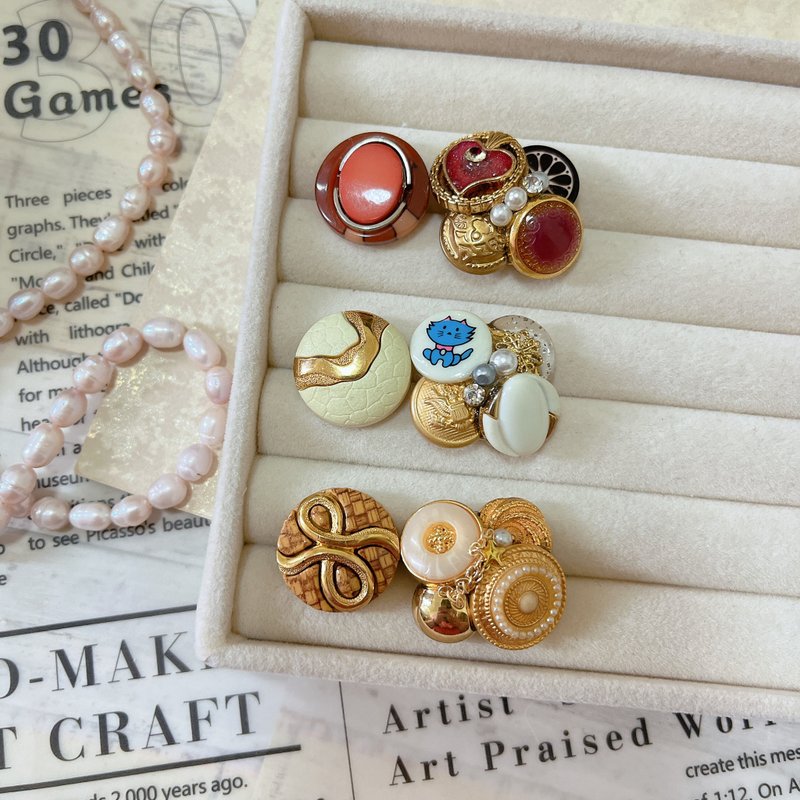 wow Handmade-vintage button asymmetric single earring - Earrings & Clip-ons - Other Materials 