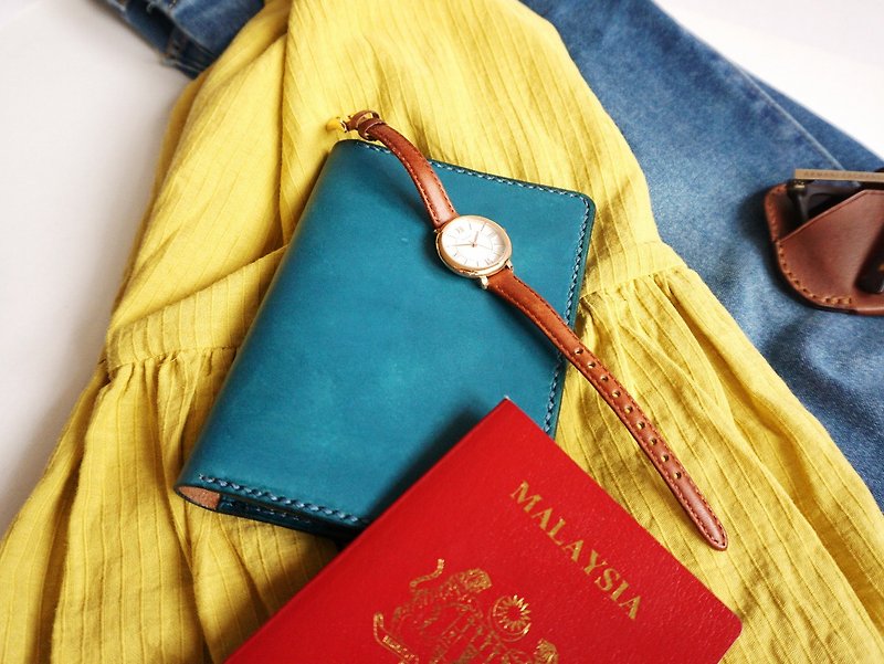 Customized Gift Blue Leather Passport Cover/ Sleeve with Credit Card pocket - 護照夾/護照套 - 真皮 藍色