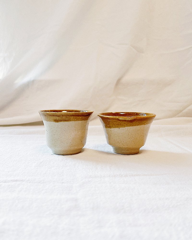 陶瓷手工 | 小茶杯 (一套兩件) - 茶具/茶杯 - 陶 黃色