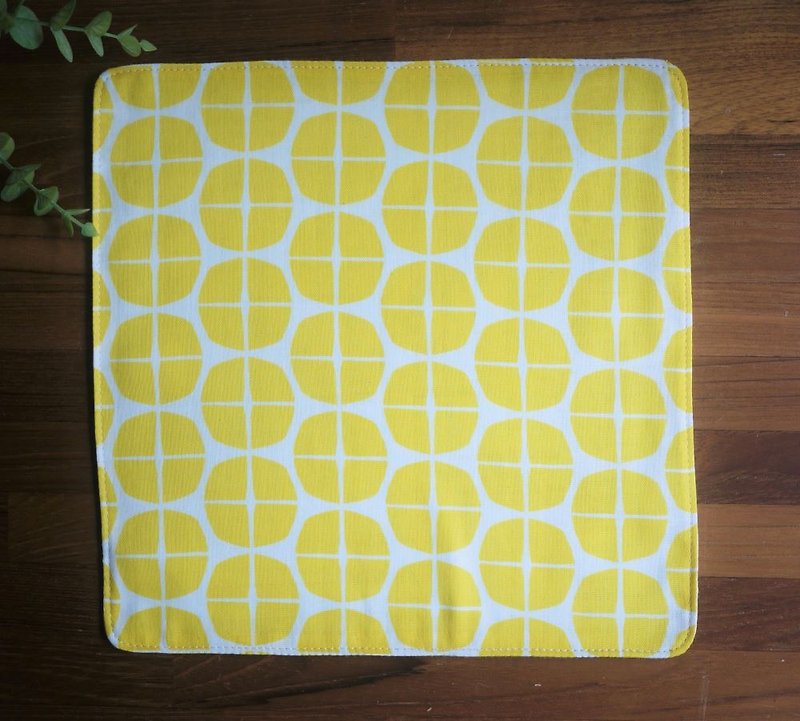日本二重紗手帕=四分之一=暖陽黃 - 手帕 - 棉．麻 黃色