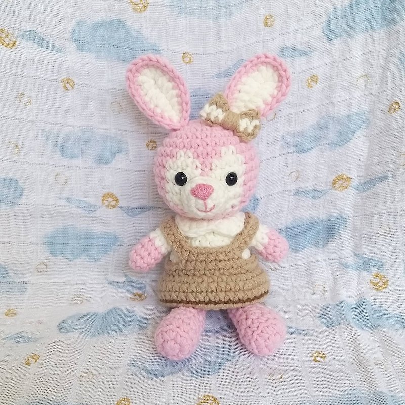 Sling skirt rabbit little sister doll handmade crocheted