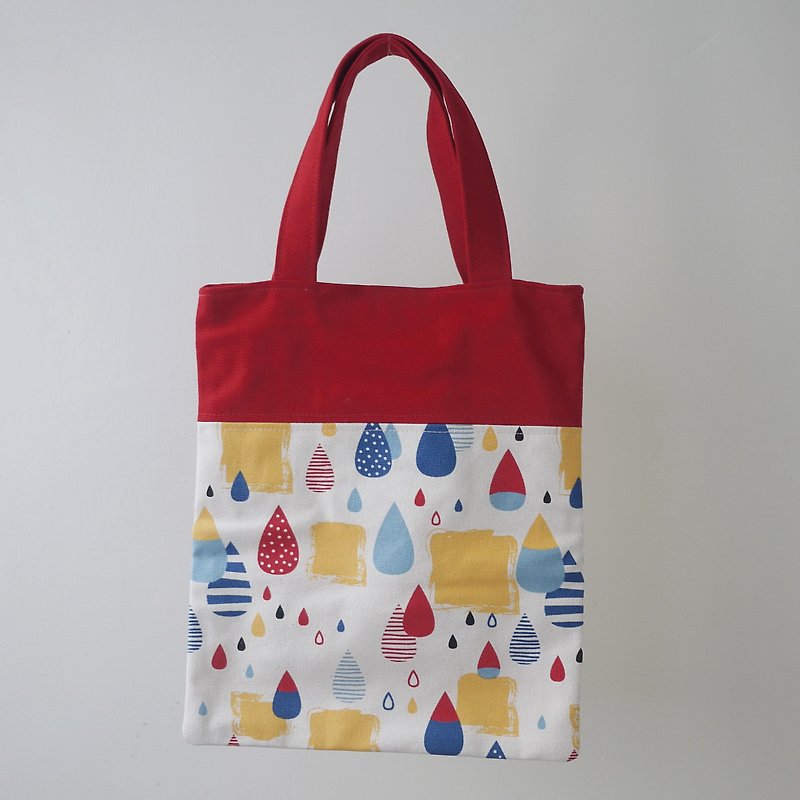 Easy to mention small book bag / lunch bag / hand bag / walking bag / parent-child bag = rain walking = red - กระเป๋าถือ - ผ้าฝ้าย/ผ้าลินิน สีแดง