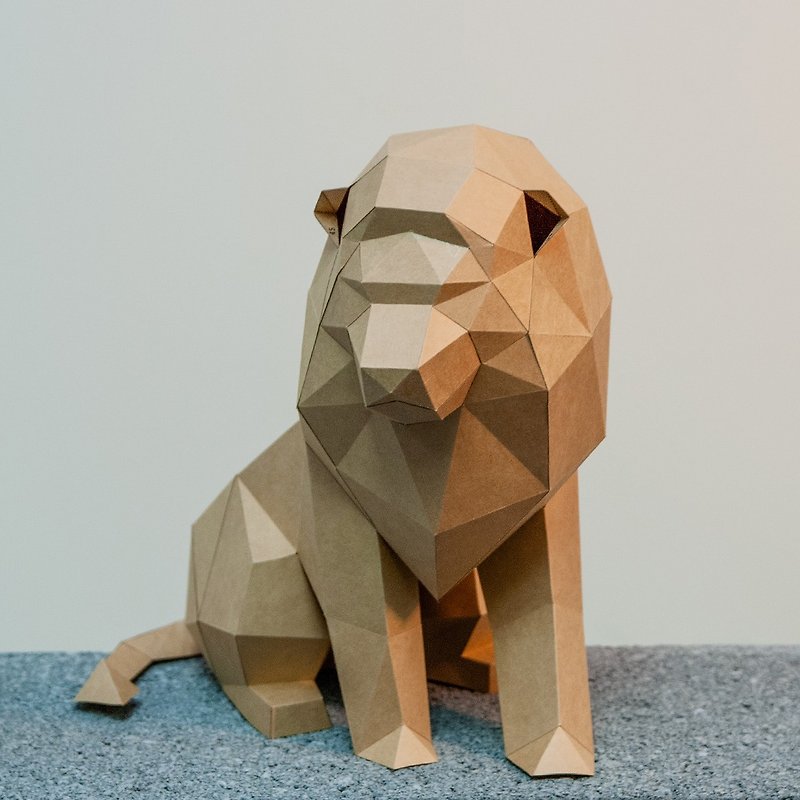 DIY hand-made 3D paper model decoration animal series-lion king of beasts (4 colors optional) - ตุ๊กตา - กระดาษ สีกากี