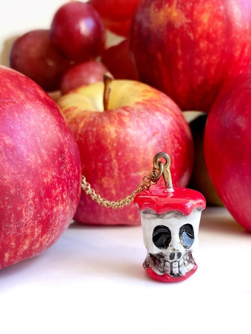 Red Apple Skull Hand Painted Enamel Necklace. - 項鍊 - 其他金屬 