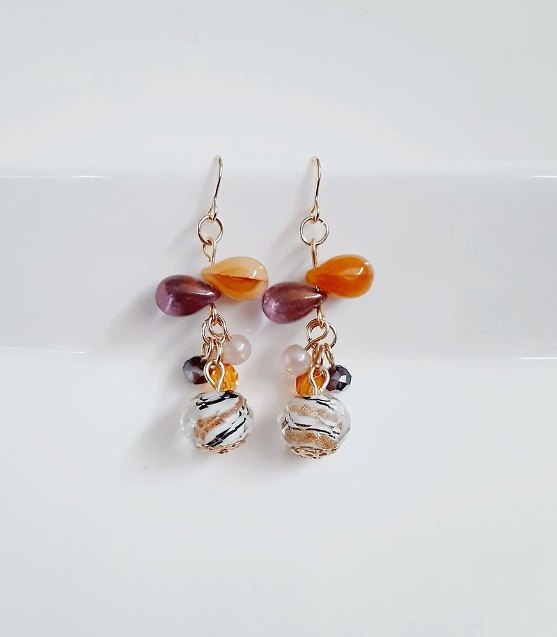 Petit Jaraja earrings with dragonfly beads, drop beads and glass beads, Orange, Stylish, Birthday gift, Change to allergy-friendly earrings or Clip-On, Glass beads - ต่างหู - แก้ว สีส้ม