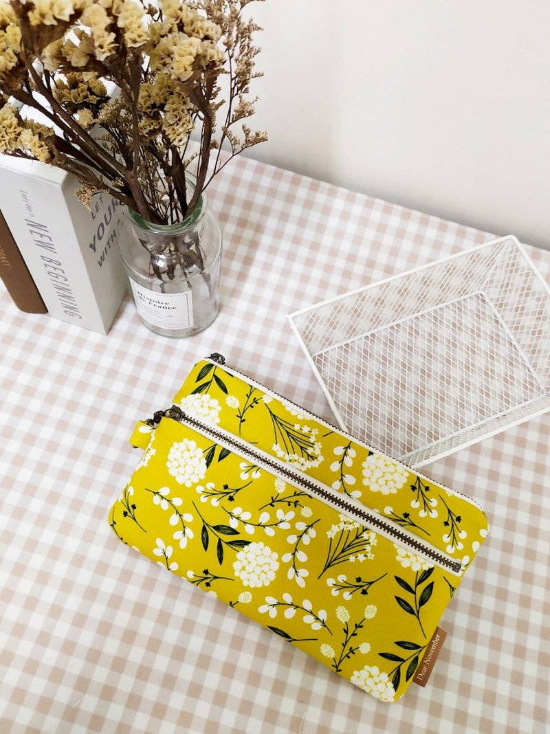 拾光系列零錢包/萬用包/拉鍊收納包/絕版品/星辰花海款 - 銀包 - 棉．麻 黃色