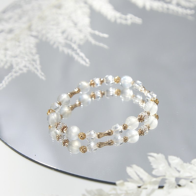 l White Night l Moonstone White Crystal Bracelet Noble Peach Blossom Customized Love Lucky Gift Box - Bracelets - Crystal White