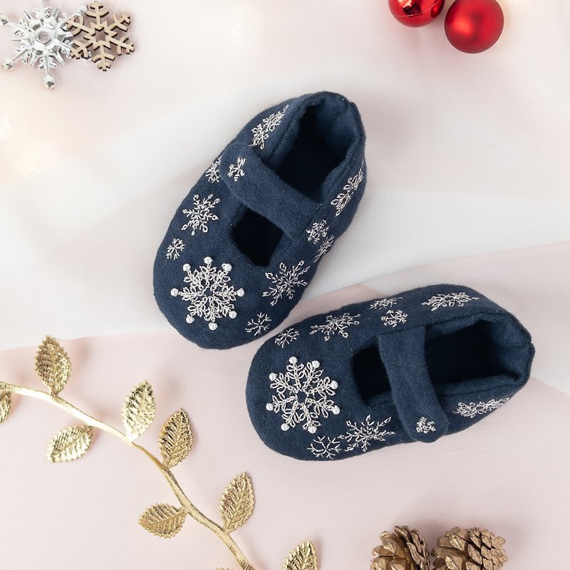 雪の結晶の刺繍ベビーシューズ　ネイビー - 嬰兒鞋/學步鞋 - 棉．麻 藍色