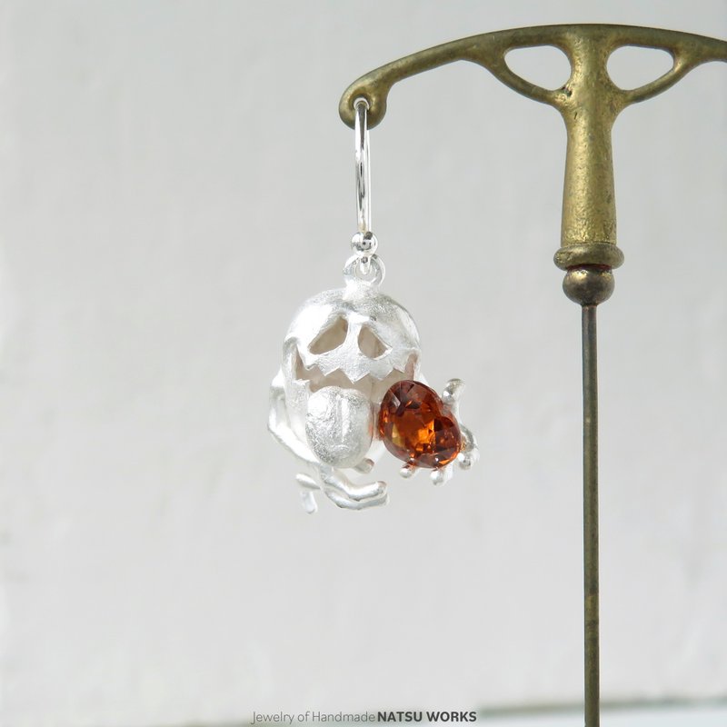おばけのピアス / Gem and Ghost Earring 2025ハロウィン Zircon - 耳環/耳夾/耳骨夾 - 寶石 橘色