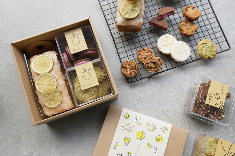 [Ships at room temperature] Lemon Orange Pound Cake + Biscuits 2 boxes (square box) - คุกกี้ - อาหารสด 