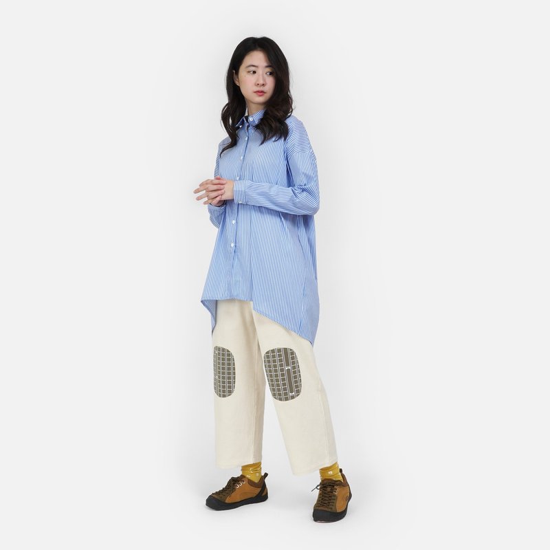 時光流轉細條紋長版剪裁襯衫 - 女襯衫 - 其他材質 藍色