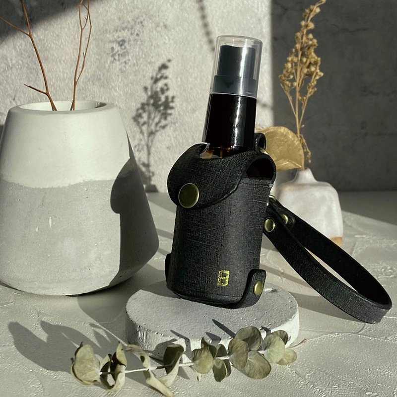 義大利皮革黑色壓布紋酒精瓶-隨身掛 - 水壺/水瓶 - 真皮 