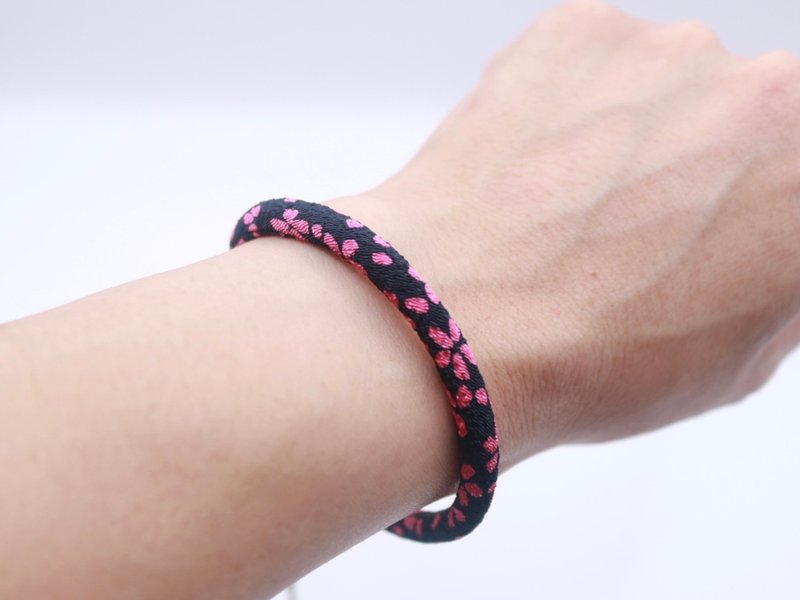 日本傳統 櫻花圖案縮緬布可調節手鍊 - 手鍊/手環 - 棉．麻 多色