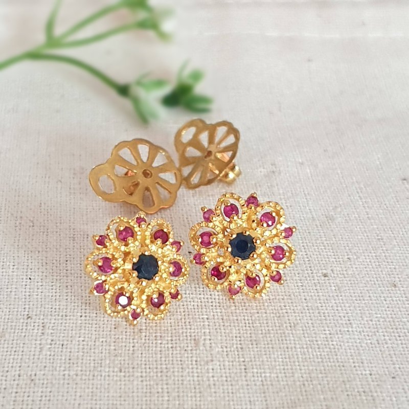 Blue sapphire and Ruby earring, Silver, Vintage designed, Anniversary gift - 耳環/耳夾/耳骨夾 - 貴金屬 咖啡色