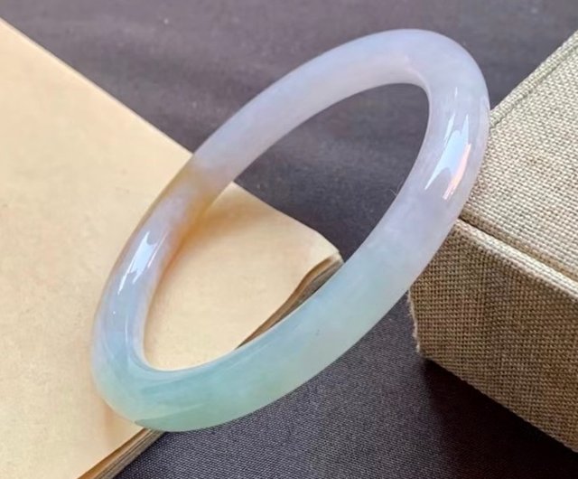 氷型天然翡翠ミャンマー産翡翠ブレスレット・氷型三色翡翠ラウンド