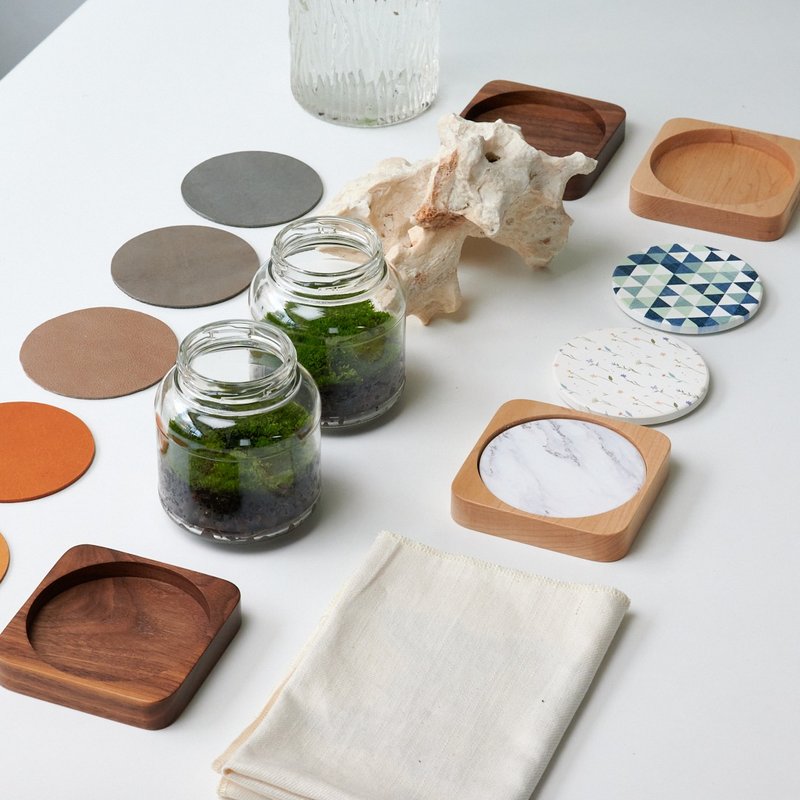 Free ecological bottle | Full range of solid wood storage trays - Storage - Wood Brown