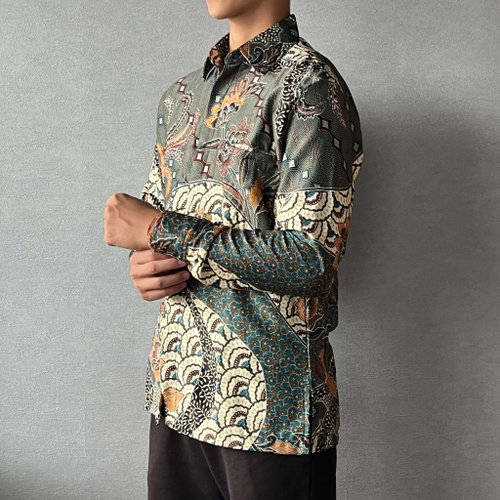 インドネシア　バティック インドネシアのバティック幾何学模様の長袖シャツ SATRIA -ブルー