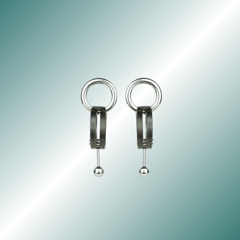 GUNMETAL Gunmetal Series Cracked Ring Piercing Stud Pendant Earrings - Earrings & Clip-ons - Stainless Steel Black