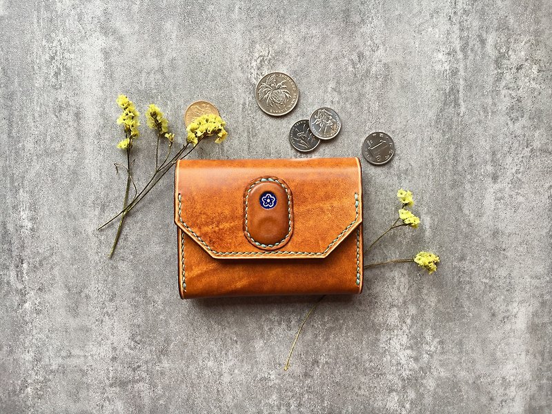 Leather wallet with flower / tan leather card case / card holder - ที่เก็บนามบัตร - หนังแท้ สีส้ม