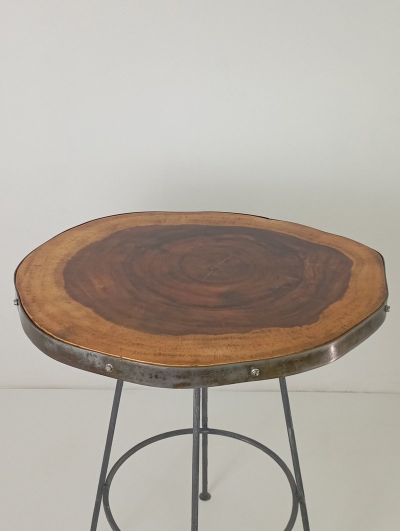 Art table top made of wood and metal round shape - 餐桌/書桌 - 其他金屬 咖啡色