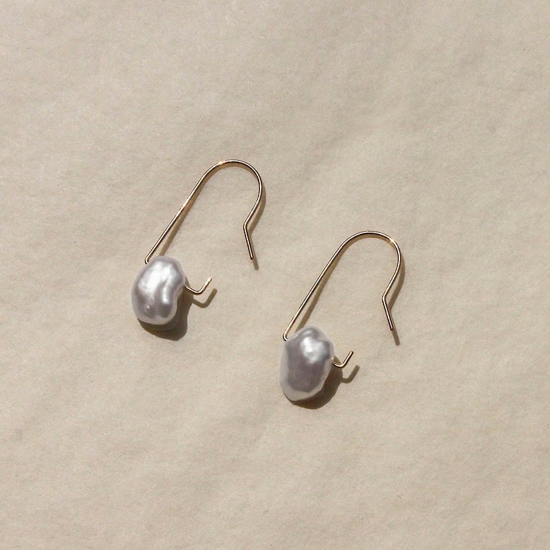 14K Gold-Filled Pearl Hook Earrings