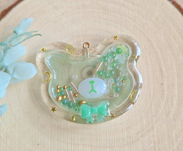 モカ吉ページです。レジン キーホルダー ペンダント ヘアゴム マグネット モカ吉様おまとめ。レジン マグネット ヘアゴム ペンダント