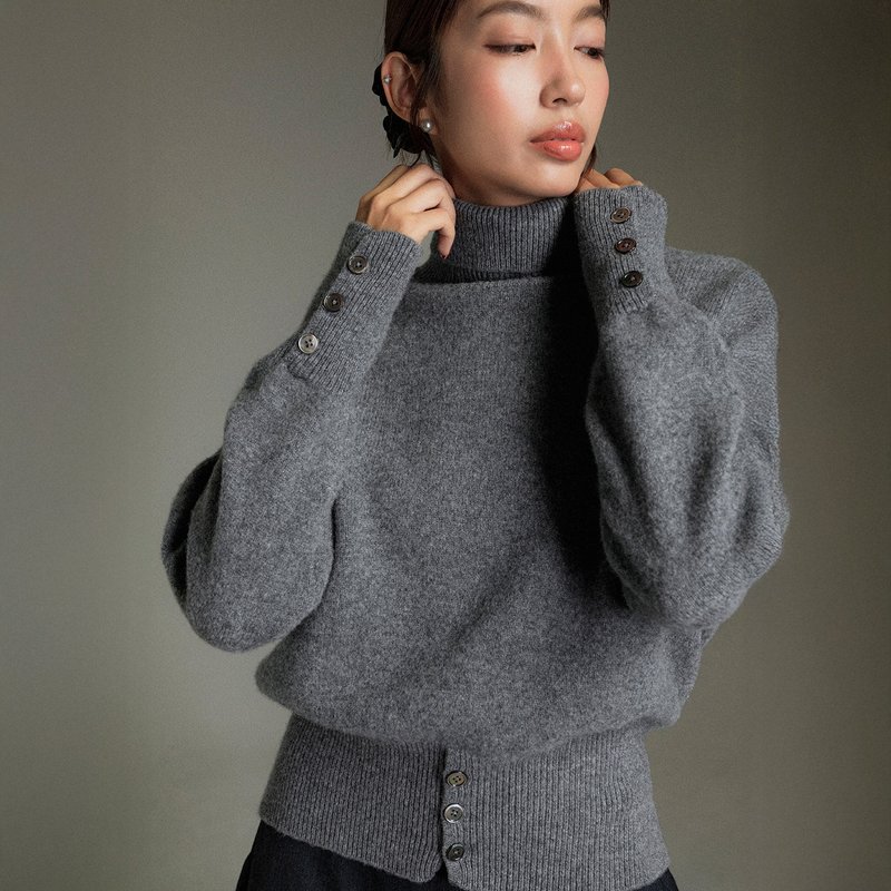 【羊毛】釦飾羅紋高領毛衣 - 女毛衣/針織衫 - 羊毛 
