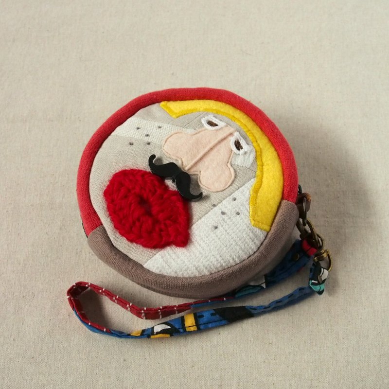 Round pouch with embroidered face, blonde hair - Toiletry Bags & Pouches - Cotton & Hemp Yellow