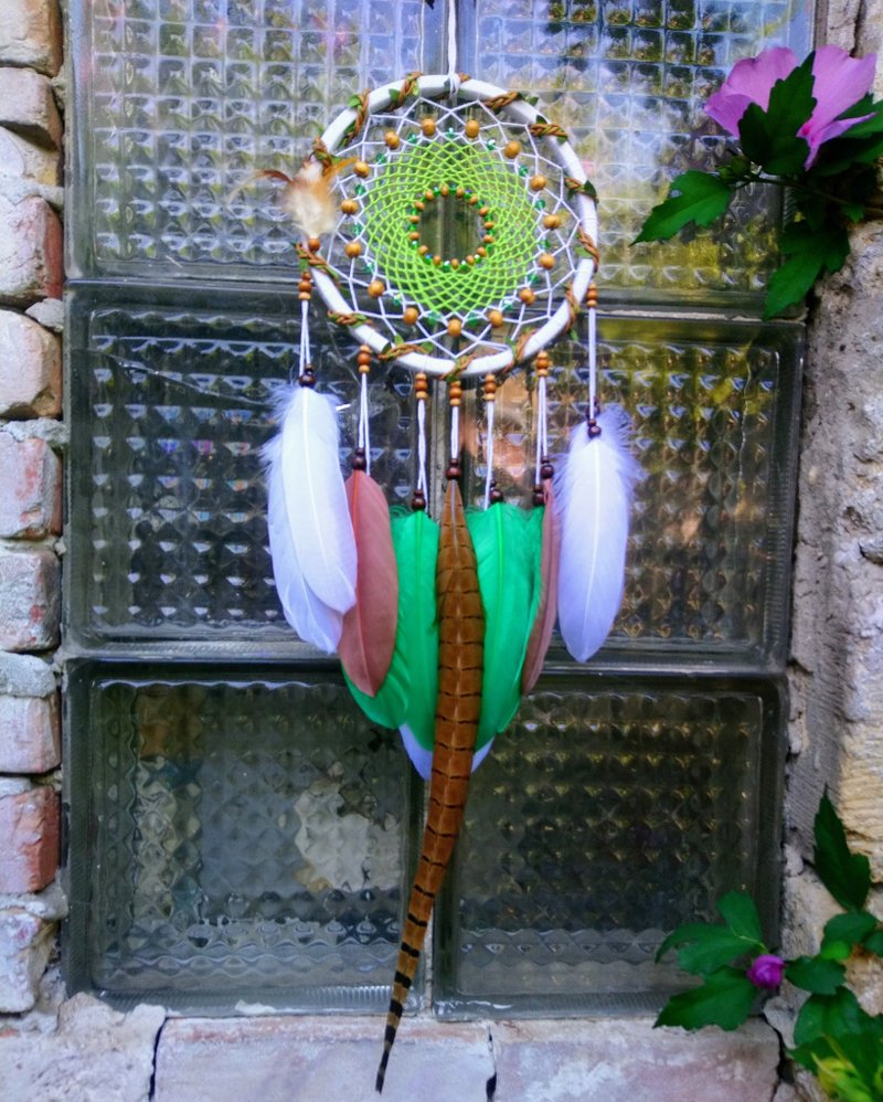 Natural Pheasant Feather Dreamcatcher Home Decor Bedroom Handmade Original Gift - ตกแต่งผนัง - วัสดุอื่นๆ ขาว