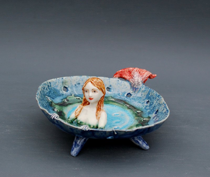 陶瓷漿果碗美人魚雕像藍色花瓶帶孔糖果碗水果碗 - 花瓶/花器 - 瓷 多色