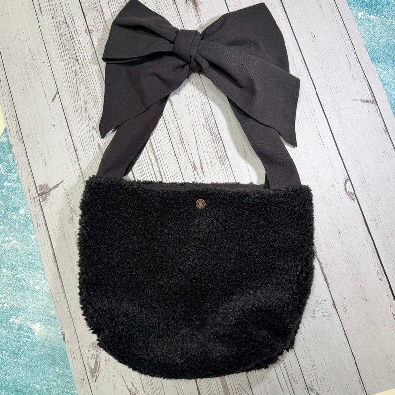蝴蝶結三用泰迪長毛絨手提/側背/斜背包 - 側背包/斜背包 - 棉．麻 黑色
