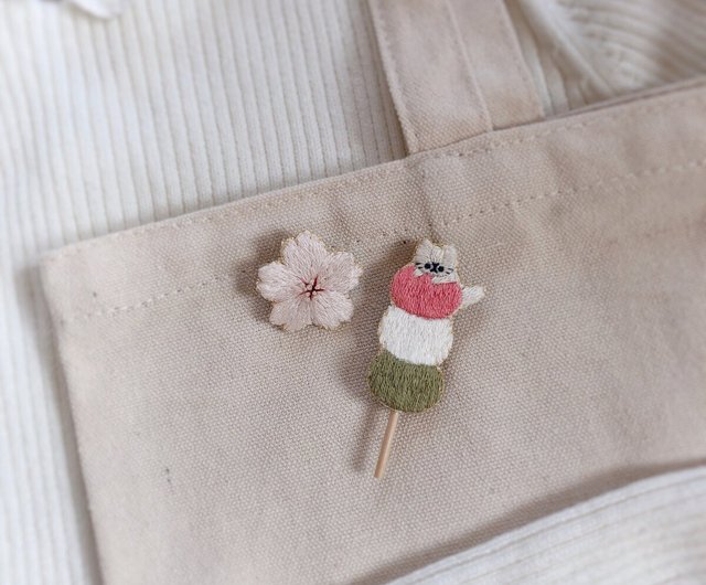 花より団子の猫の刺繍ブローチセット - ショップ ちむねこ ブローチ