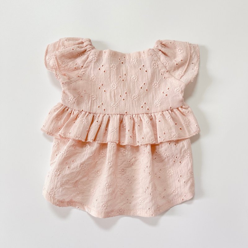 Dog Wear・Embroidered Ruffle Sleeve Blouse - Pink - ชุดสัตว์เลี้ยง - ผ้าฝ้าย/ผ้าลินิน สึชมพู