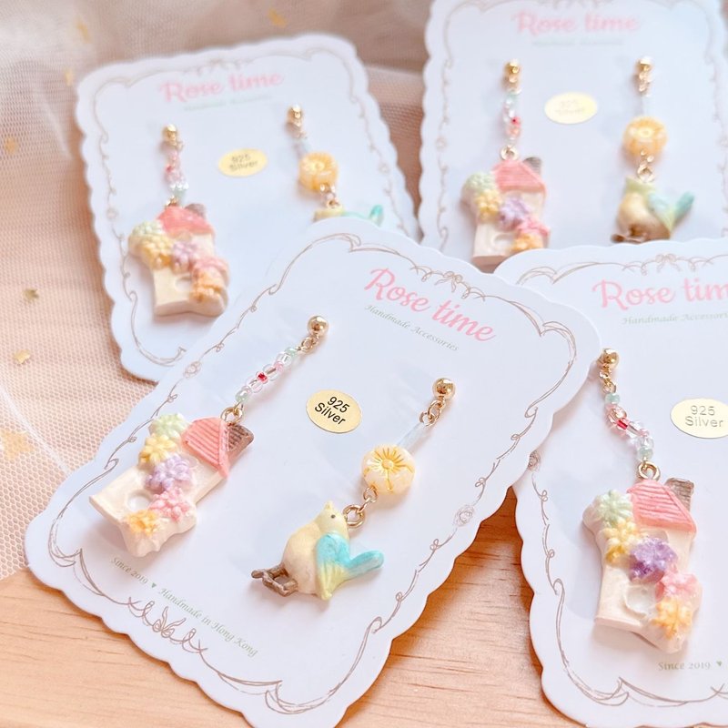 Hand-painted colorful birdhouse earrings - ต่างหู - ดินเหนียว หลากหลายสี