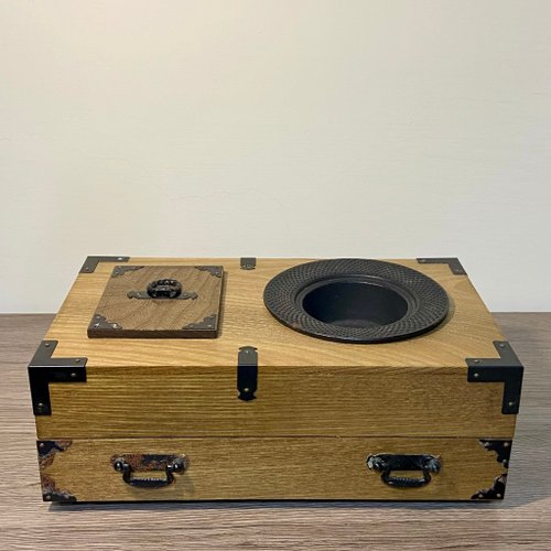 日本鋳鉄サイン入り 灰皿香炉喫煙具 金属工芸品 博堂 御所車 昭和レトロ 日本鋳鉄サイン入り 灰皿香炉喫煙具 金属工芸品 博堂 御所車 昭和レトロ