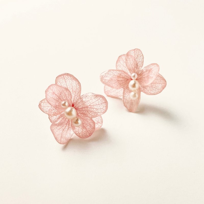 [Pink Hydrangea] Real Flower Series Earrings - ต่างหู - พืช/ดอกไม้ 