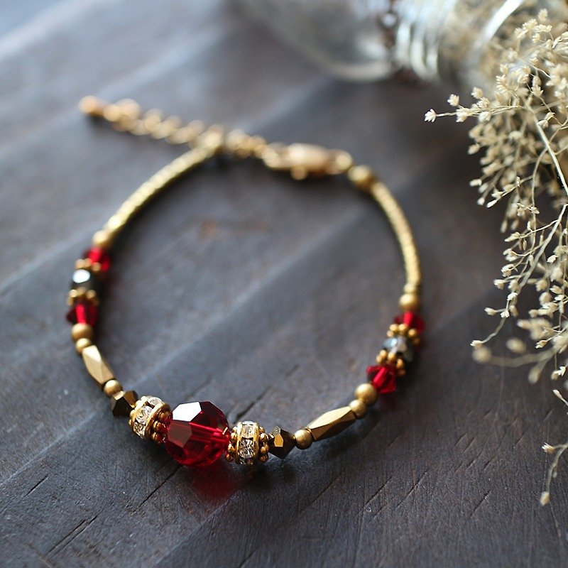 EF Retro Palace Series NO.56 Swarovski Crimson Brilliant Crystal Gorgeous Bracelet - Bracelets - Other Materials Red